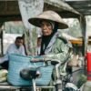 Berita hari ini di Indonesia: Pilih Antara Politik atau Ekonomi?